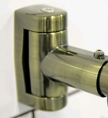 Karniz_dlya_shtory_na_vannu_Irma_169kh110_bronza